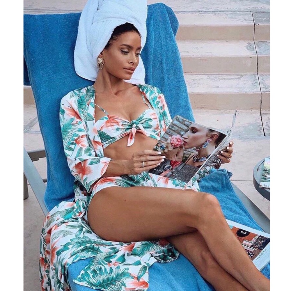 Floral Robe / Cover-Up